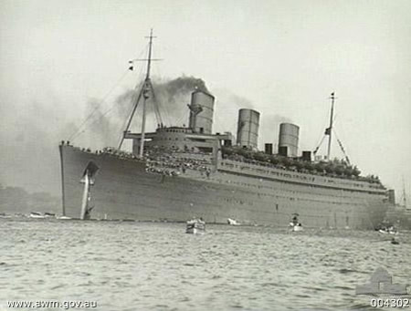 Troopship QUEEN MARY